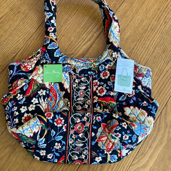 Vera Bradley Handbags - Vera Bradley bag